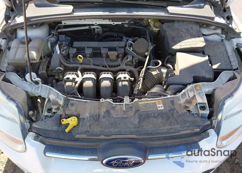 2013 Ford Focus Se z USA, uszkodzony, nr VIN 1FADP3F2XDL374357